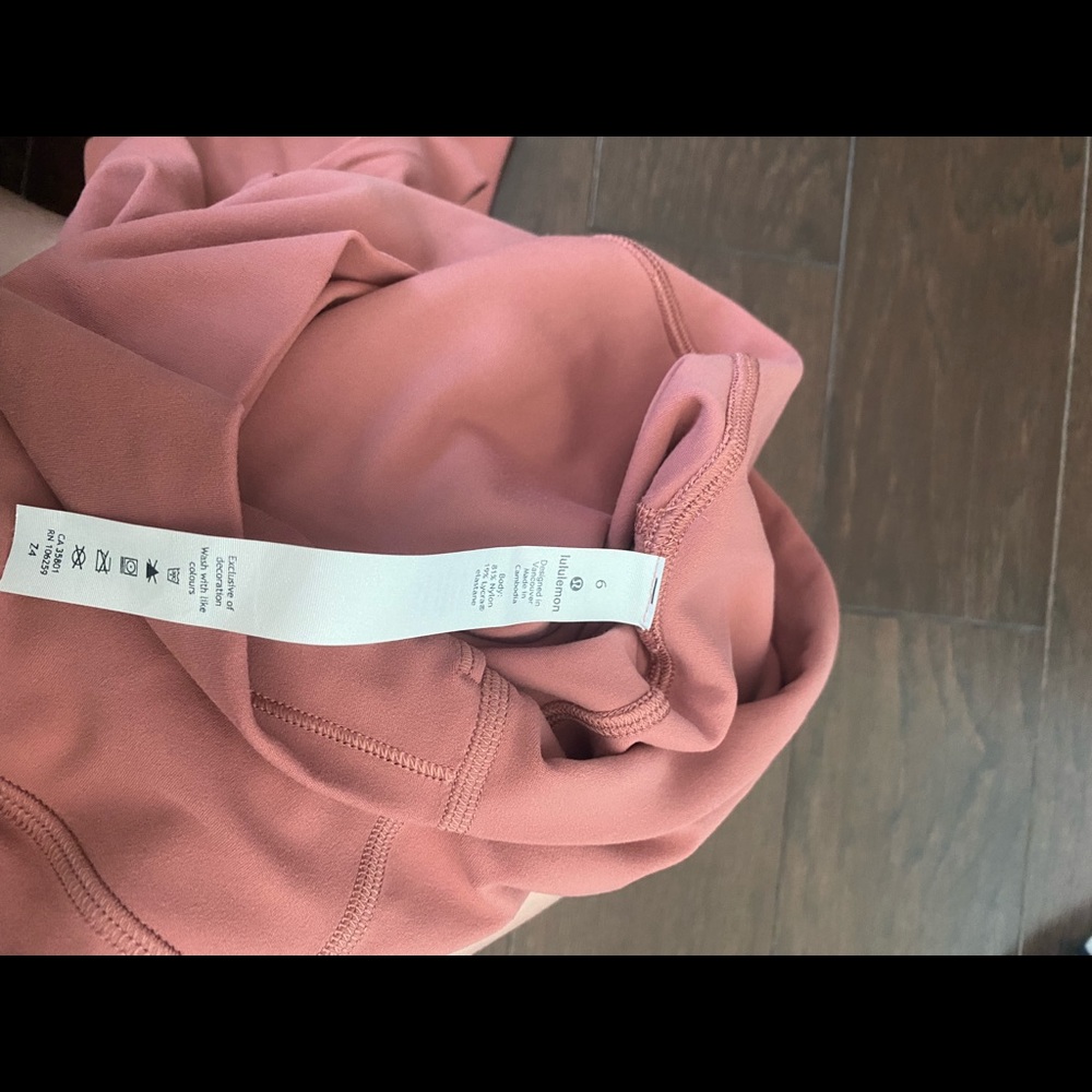 Blush lululemon leggings
